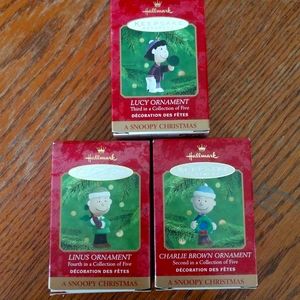 Hallmark Christmas ornament -A Snoopy Christmas